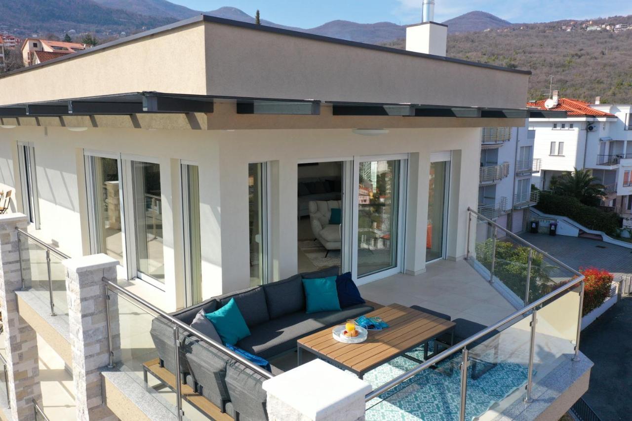 Villa Sunny Icici- Apartment Sky Exteriér fotografie