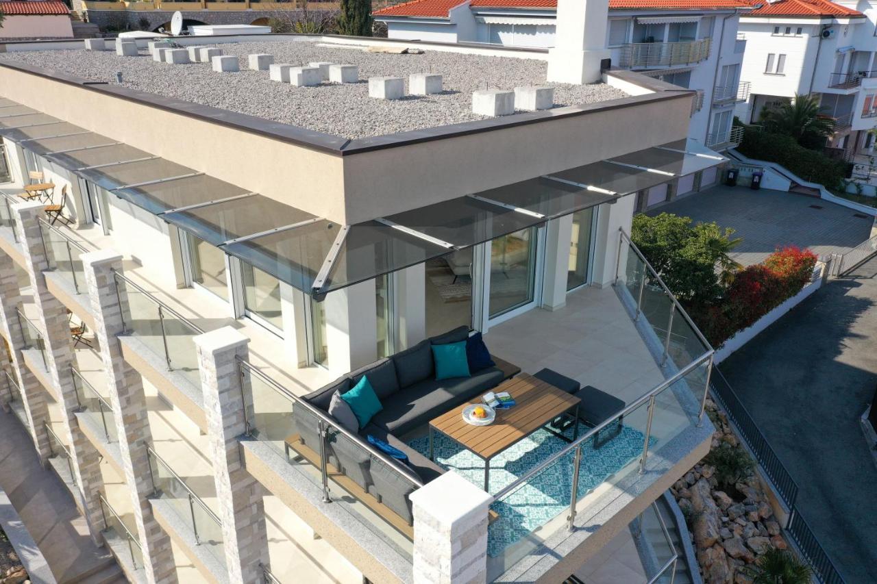Villa Sunny Icici- Apartment Sky Exteriér fotografie