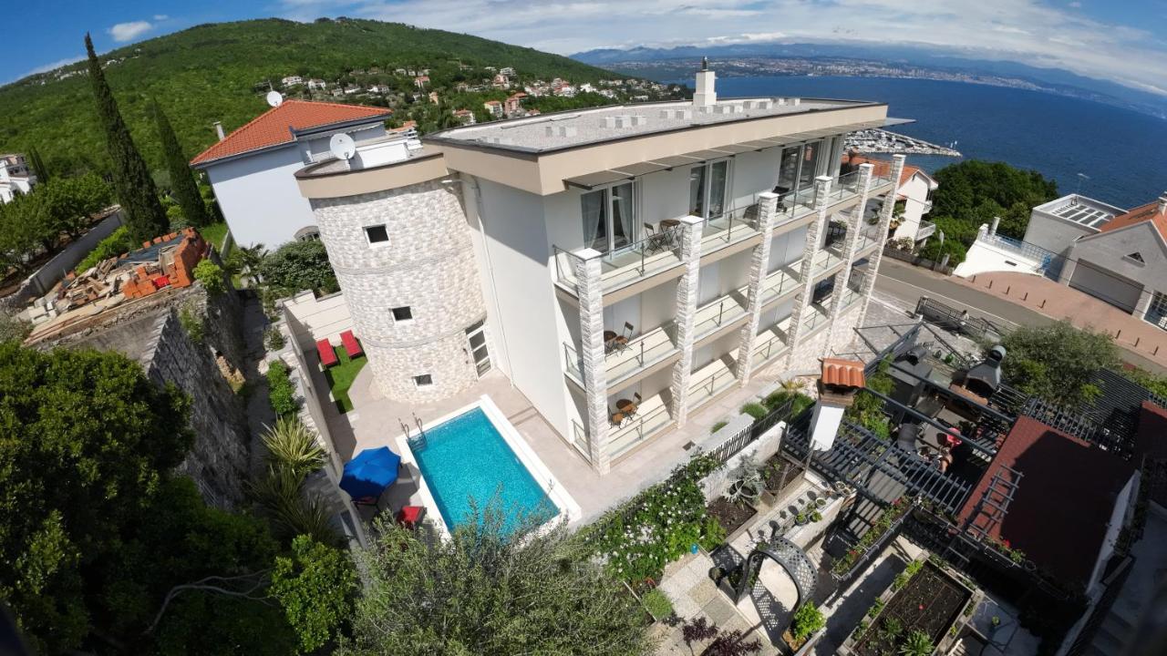 Villa Sunny Icici- Apartment Sky Exteriér fotografie